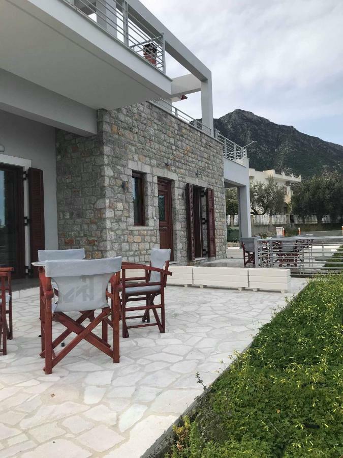 Light Blue House 3 Apartments Poulithra Exterior photo